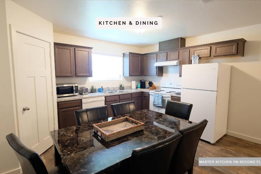 3 Story, 3 Bdrm, 4 Beds, 2 Bath, North Houston, Iah - 10B Villa Екстериор снимка