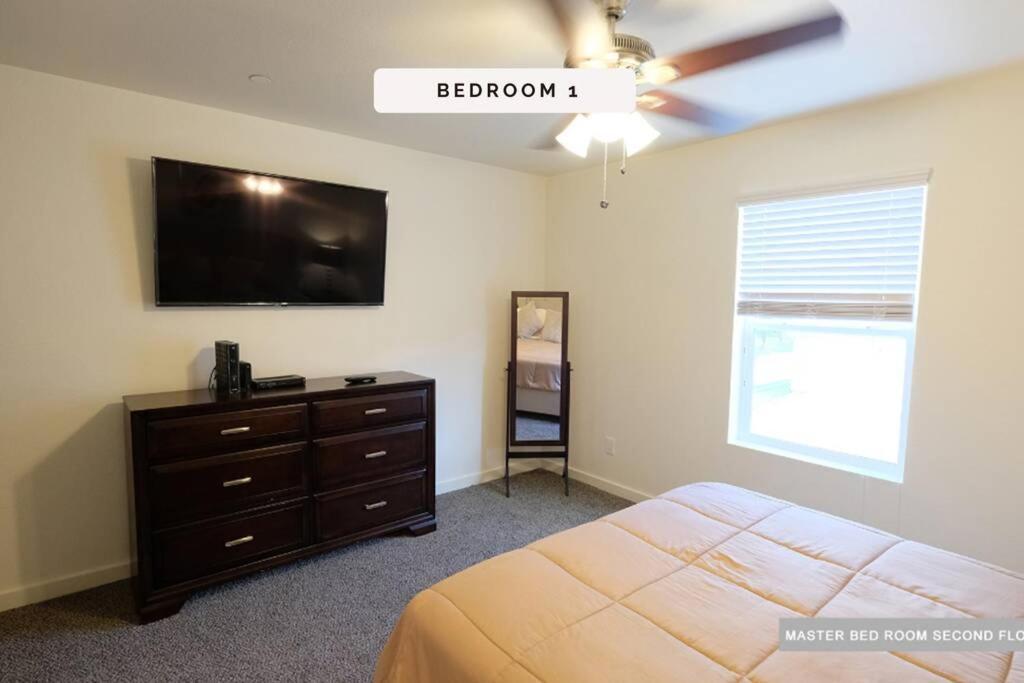 3 Story, 3 Bdrm, 4 Beds, 2 Bath, North Houston, Iah - 10B Villa Екстериор снимка
